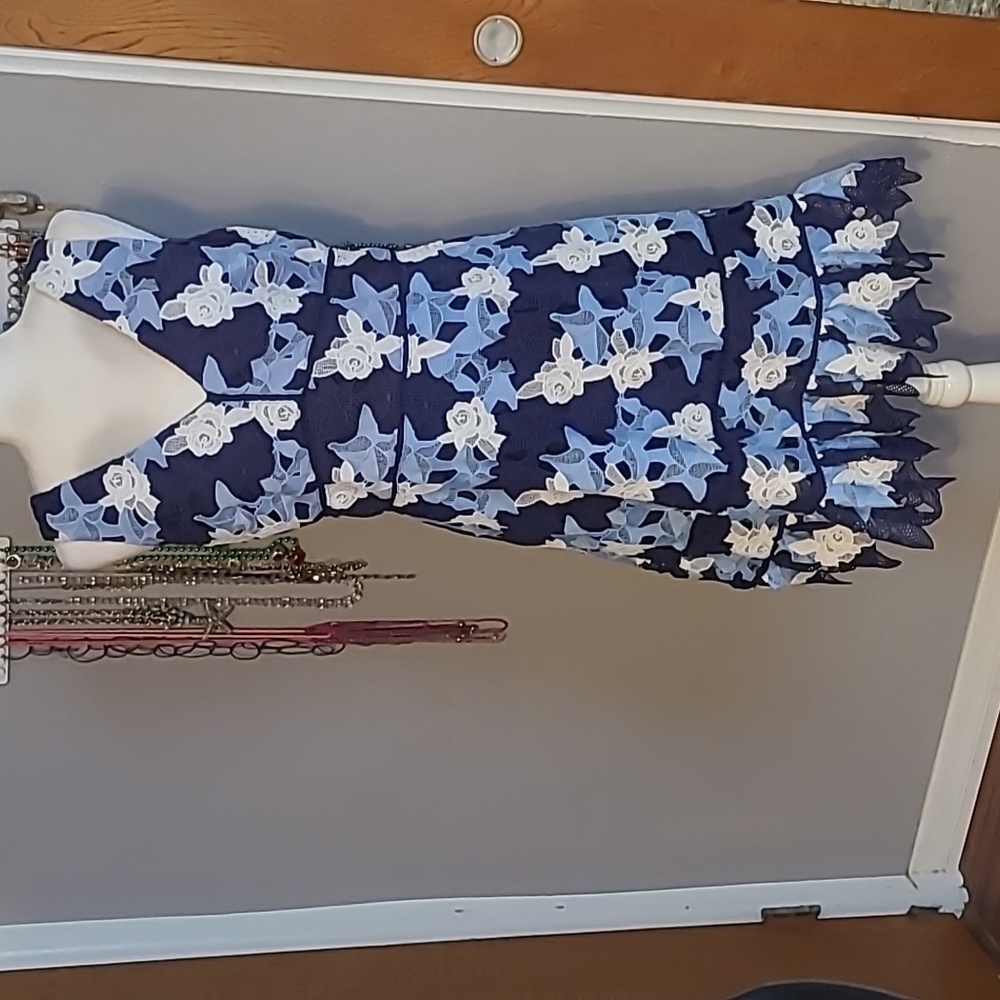 Gorgeous Vineyard Vines Dress